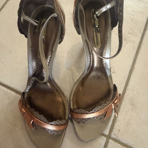 Debora Almeida women's summer sandals used, beige and gold