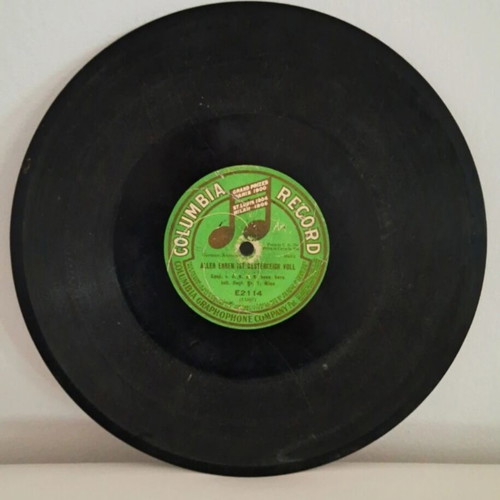Columbia Graphophone Company 78 RPM Record used, historic 113 years old