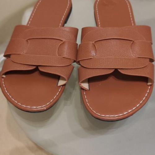 Flat sandals brown like new, size 39, flip-flops style
