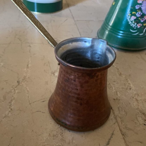 Kitchenware set used with jug, briki, and tin container
