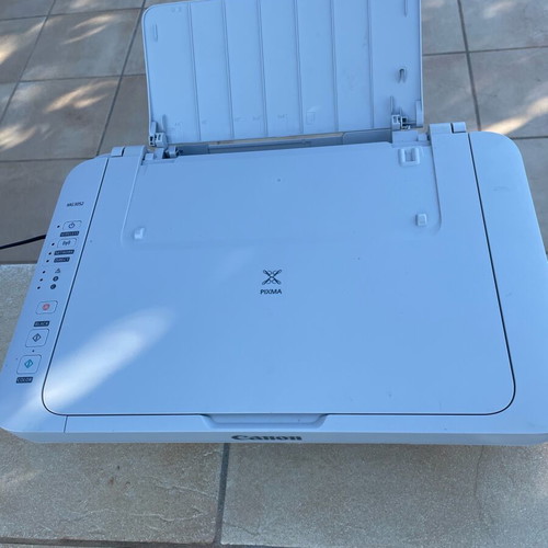 Canon PIXMA MG3052 multifunction printer used with Wi-Fi