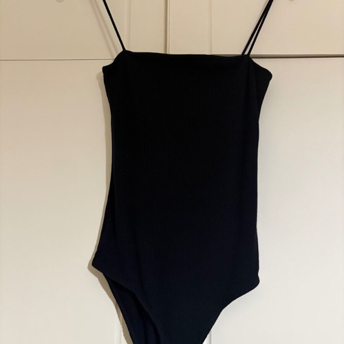 H&M Ribbed Black Bodysuit Small Like New