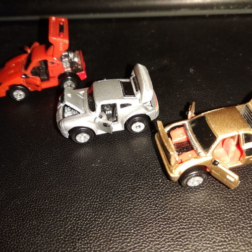 GALOOB toy cars used, 3 Deluxe and 13 regular models