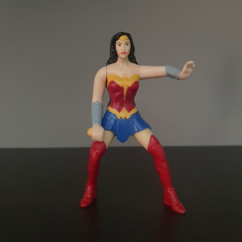 Wonder Woman figure 2019 used with functional mechanism