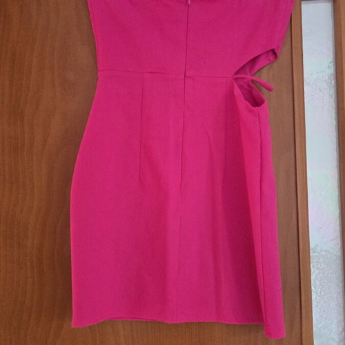 Zara fuchsia pink dress with side design, like new, size XS