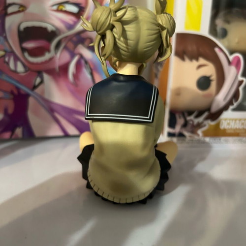 Himiko Toga figure from My Hero Academia like new, with box