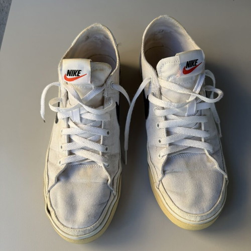 Nike canvas shoes used, size 43, white, athletic style