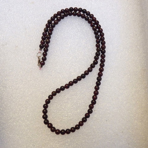 Necklace with natural garnet stones, 925 silver clasp