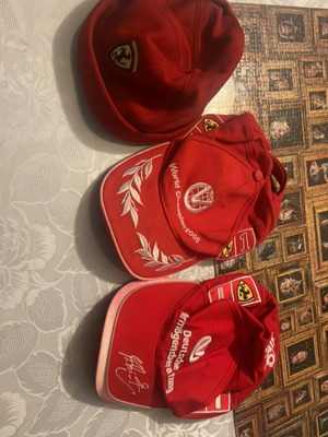 Ferrari authentic cap set like new