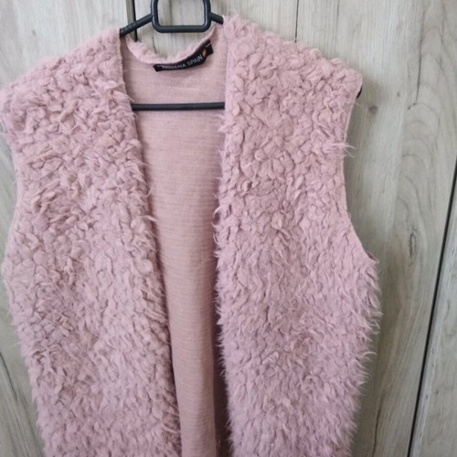 Pink fuzzy vest Morena Spain like new, size S-M