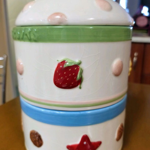 Omnishop two-tier ceramic biscuit jar like new with candy-shaped lid