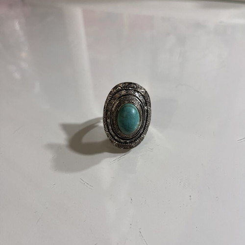 Silver ring with turquoise stone like new