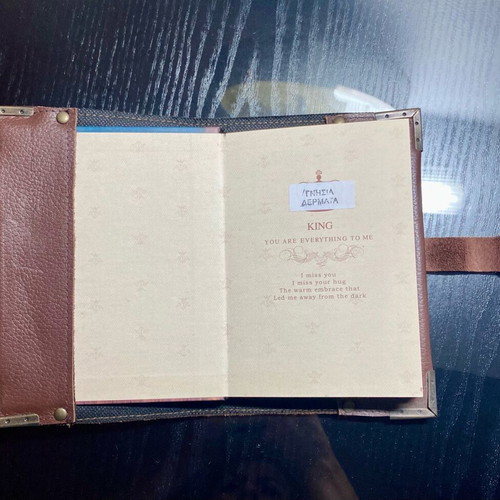 Δερμάτινο σημειωματάριο χειροποίητο με vintage μουσικό design και μεταλλικά στοιχεία καινούργιο
