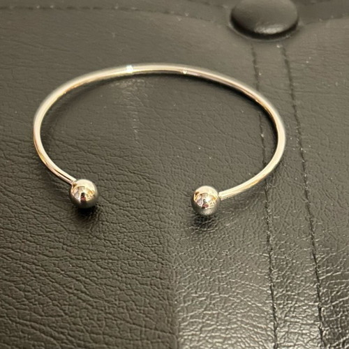 Set of 4 bracelets new, silver