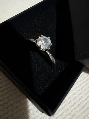 925 silver solitaire ring