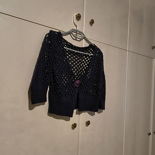 Crop knitted cardigan like new, blue, one size