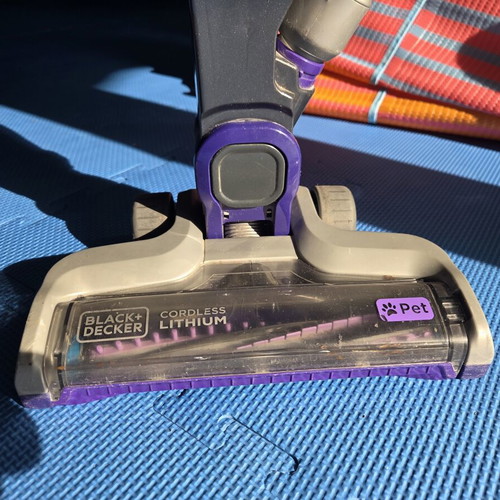 Black + Decker 21.6v Cordless Stick Vacuum Used