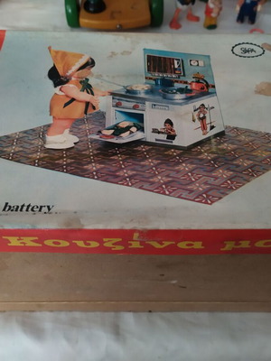 Tin electric battery kitchen toy Solpa from the 60s like new