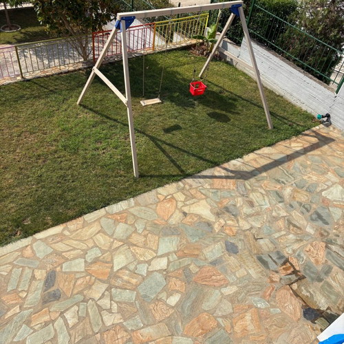 Wooden swing used in good condition