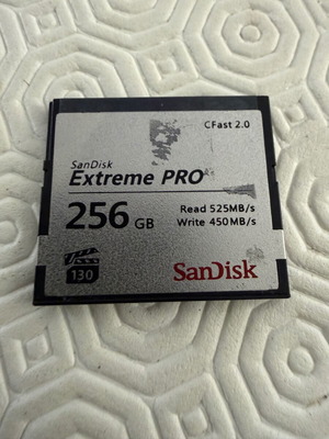 SanDisk Extreme PRO 256GB CFast 2.0 memory cards and Angelbird reader like new