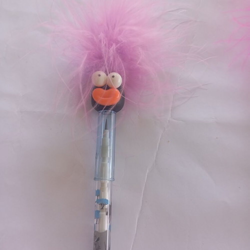 Pencils and pens like new, set with 2 feather pens and mechanical pencil