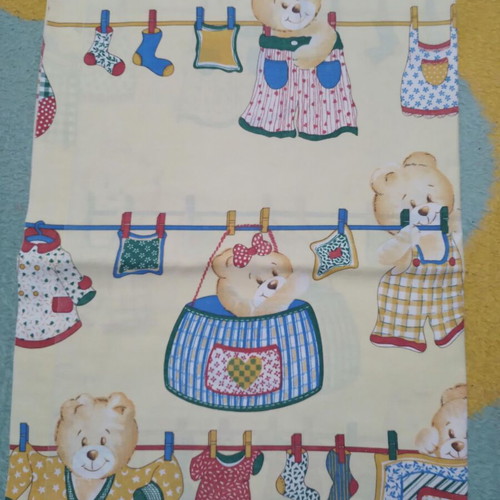 Children's bedding set of 2 sheets like new