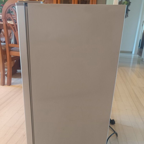 Morris S7181SP refrigerator 79L inox A++ like new