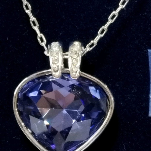 Swarovski Elements Neoglory Heart Necklace purple like new