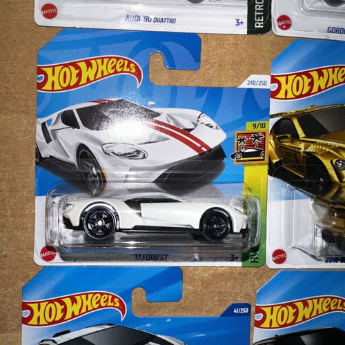 Hot Wheels toy cars, set of 9