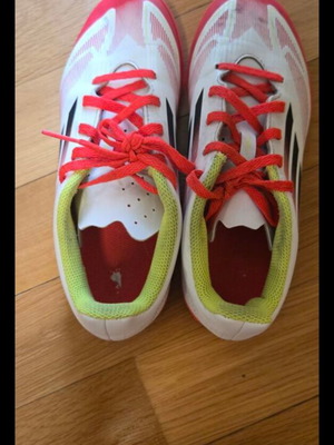 Adidas F50 Club Turf football shoes, multicolor, size 35