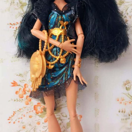 Monster High Cleo de Nile Frights Camera Action doll like new