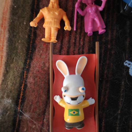 Mini figures like new, assorted set