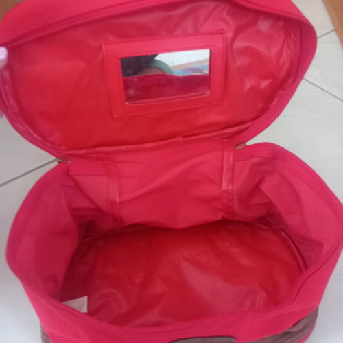 Cosmetic bag like new with mirror and capacity