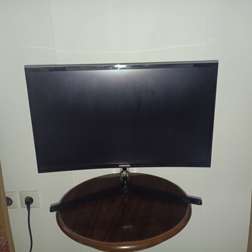 Samsung CRG5 24" Curved Gaming Monitor 144Hz 1ms
