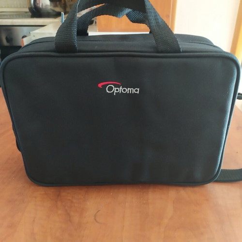 Optoma Hd67 like new in original box