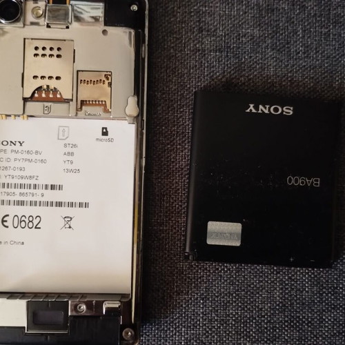 Sony Xperia J (ST26i) used, for parts with original BA900 battery