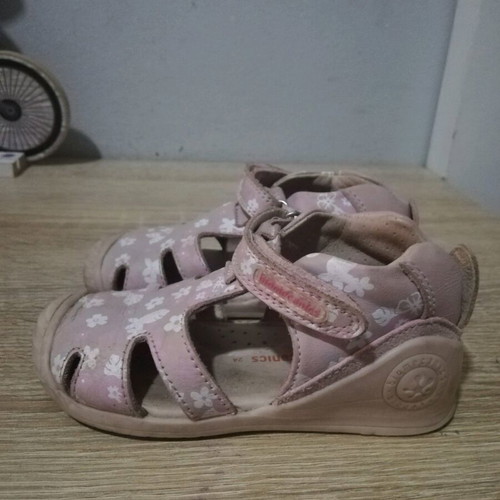 Biomecanics anatomical girls' sandals used, size 24, pink