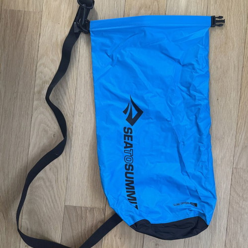 Sea to Summit dry bag 10L, crossbody, blue