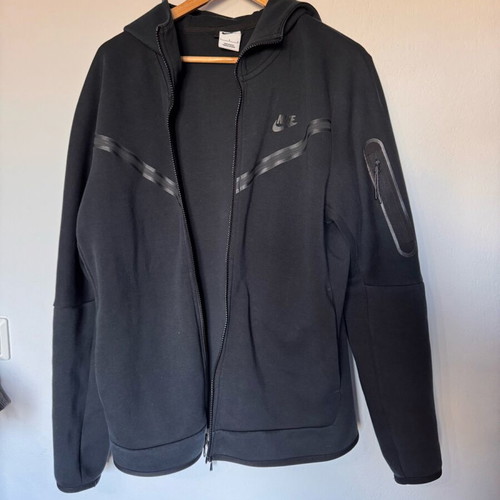 Nike Tech Fleece jacket black men's like new