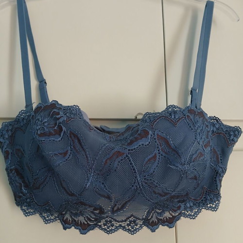Bra 75B like new, blue
