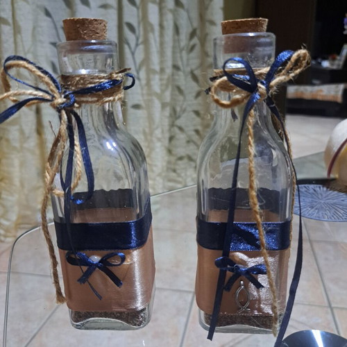 Decorative glass bottles new, set of 2 with ribbon and sand