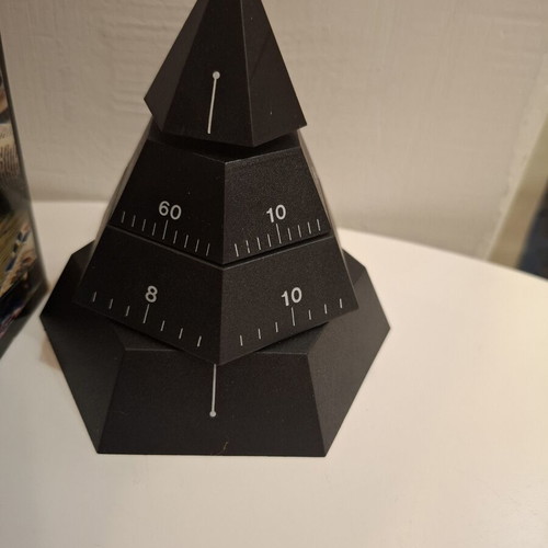 1988 Time Pyramid 4-D Επιτραπέζιο ρολόι μαύρο, λειτουργικό, περιστρεφόμενο, μπαταρίας