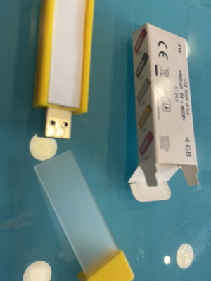 Usb flash 4GB with notebook new