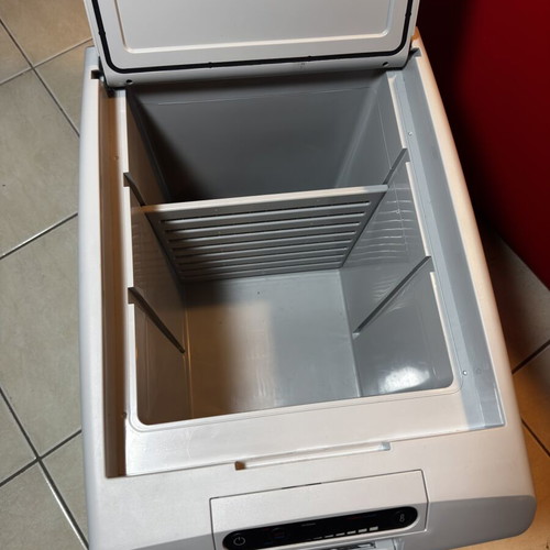 Dometic Tropicool TC35FL portable thermoelectric fridge 33L