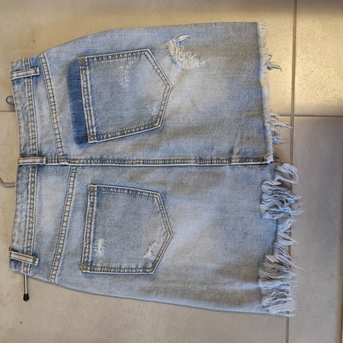 Set of 3 shorts and 2 skirts XS/S like new