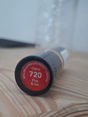 Revlon lipstick Fire and Ice new