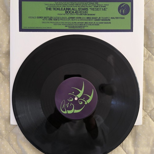 The Ticklejunk All Stars Resist Me 12" vinyl like new, electronic