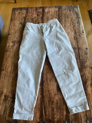 Панталон COS medium сив