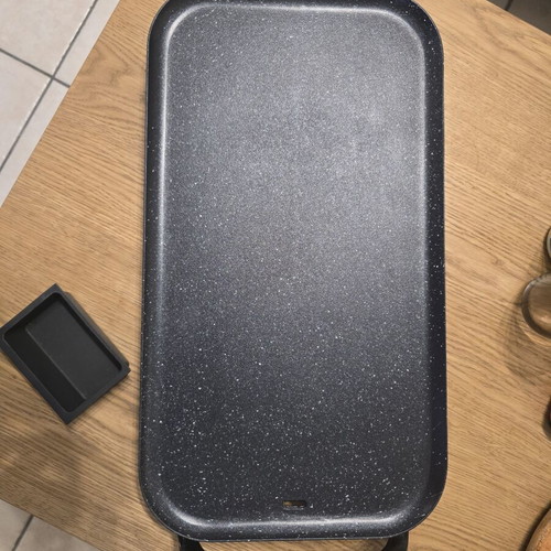 Electric BBQ machine 1800w with non-stick surface, new
