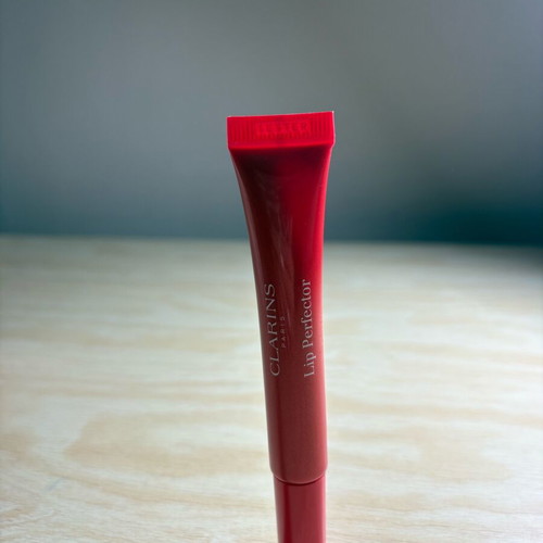 Lip Perfector shade 23 new